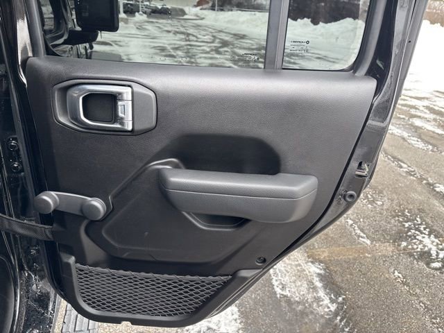 Used 2022 Jeep Wrangler Unlimited Willys image 14