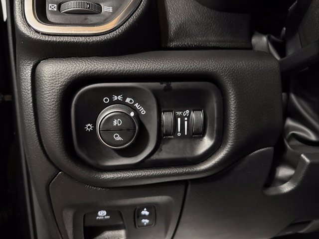 Used 2026 RAM 1500 Laramie AWD/4WD image 7
