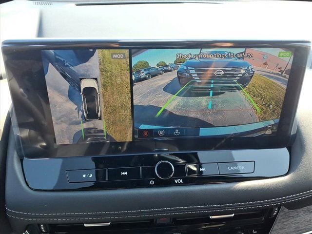 New 2026 Nissan Rogue Platinum image 12