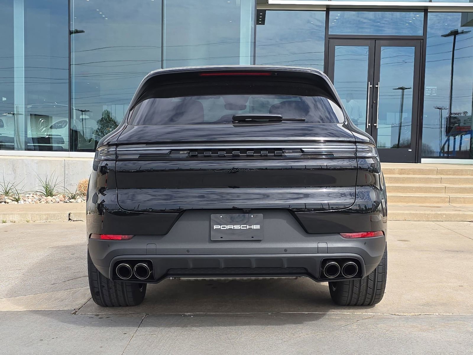 New 2026 Porsche Cayenne S image 6