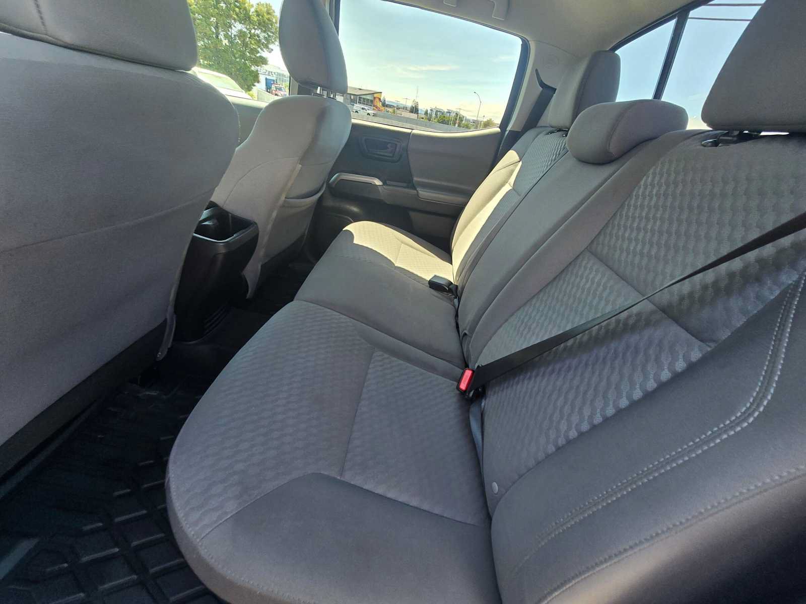 Used 2023 Toyota Tacoma SR5 AWD/4WD image 16