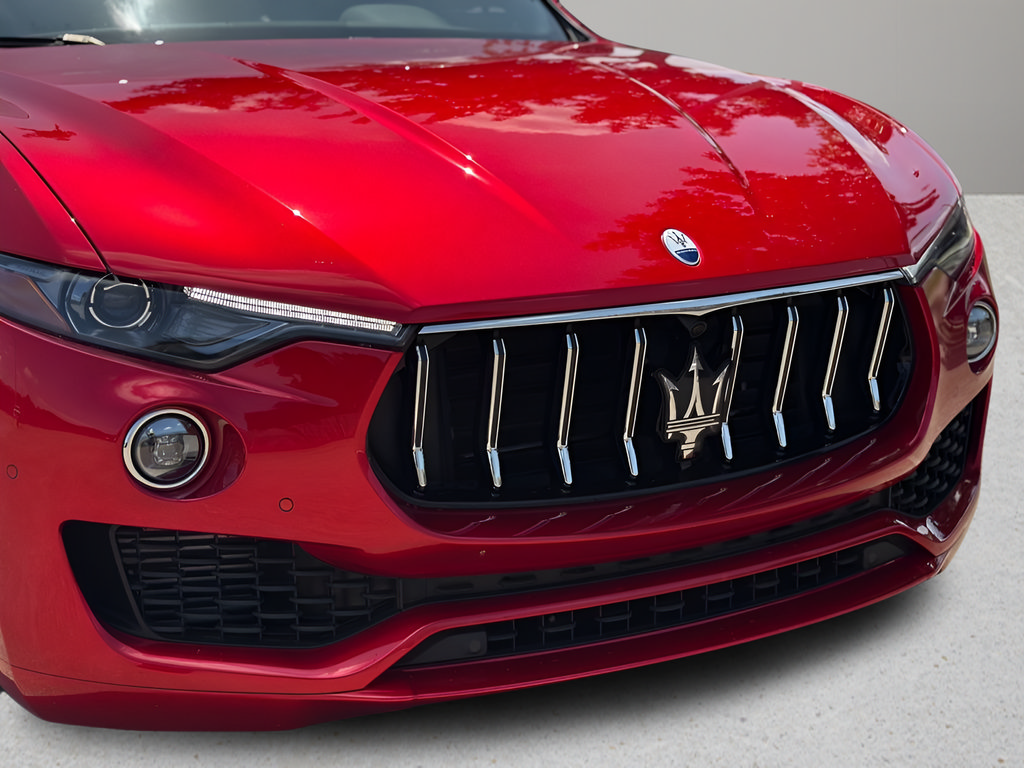 Used 2023 Maserati Levante GT AWD/4WD image 25