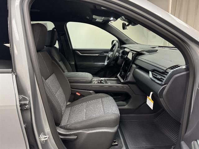 New 2026 GMC Acadia Elevation w/ LPO, Floor Liner Package AWD/4WD image 19