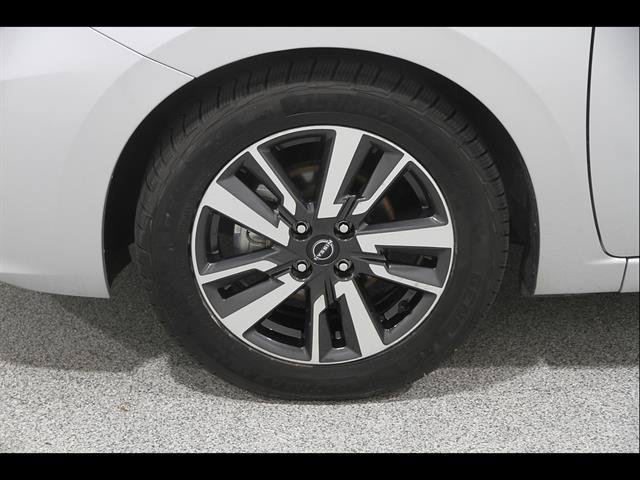 Used 2025 Nissan Versa SV FWD image 21