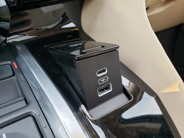 Used 2023 Acura MDX SH-AWD image 32