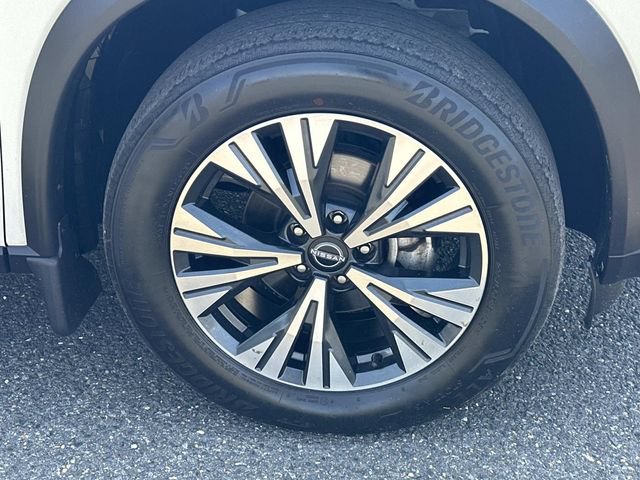 Used 2023 Nissan Rogue SV w/ SV Premium B Package AWD/4WD image 10