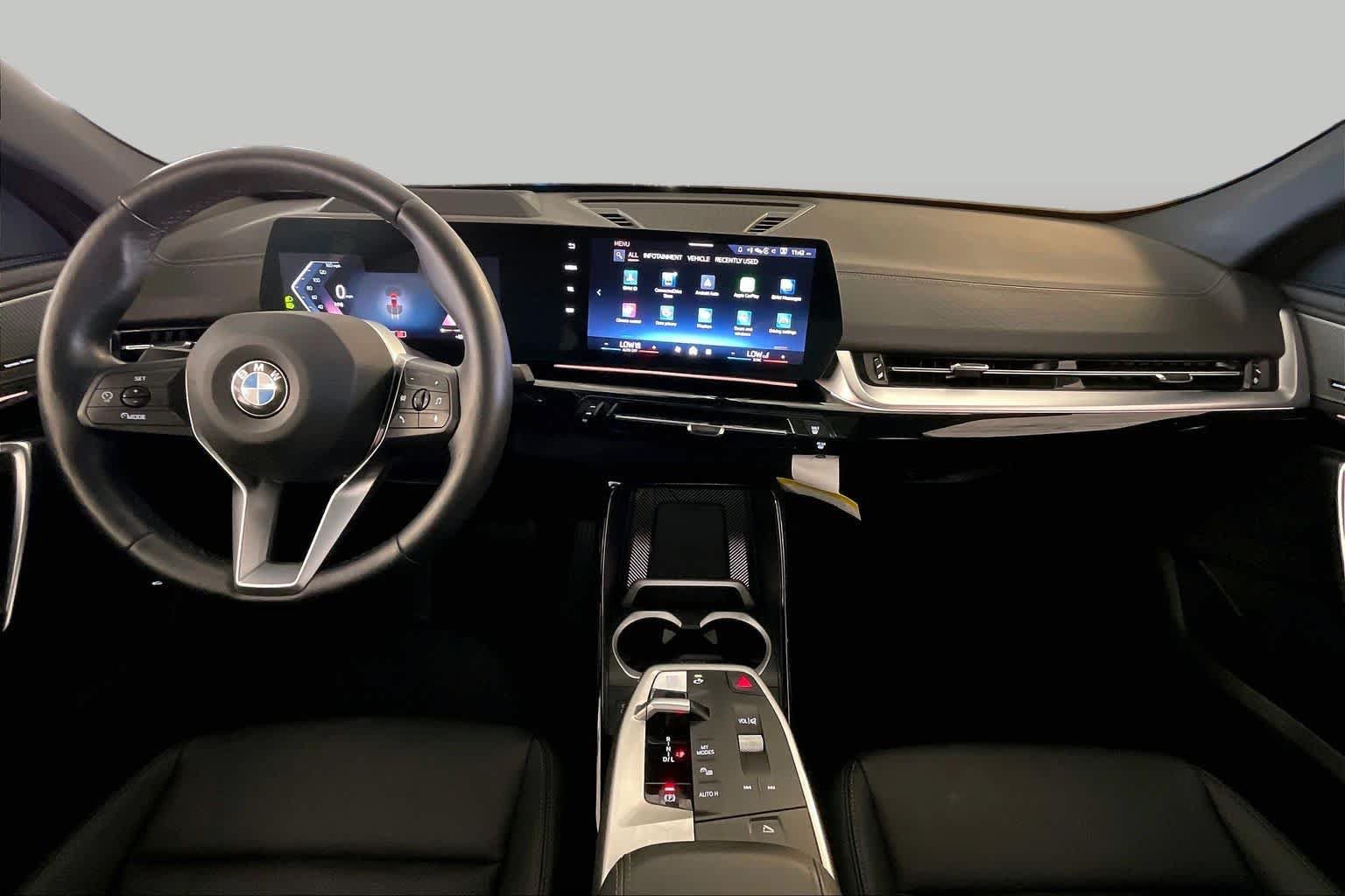Used 2026 BMW X2 xDrive28i AWD/4WD image 14