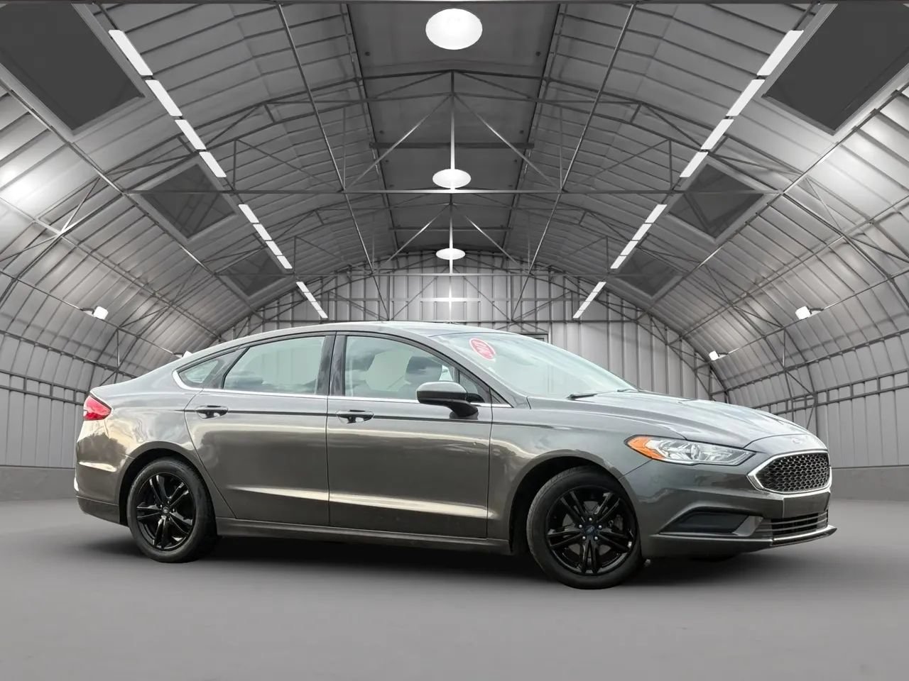Used 2018 Ford Fusion SE w/ Fusion SE Technology Package FWD image 9