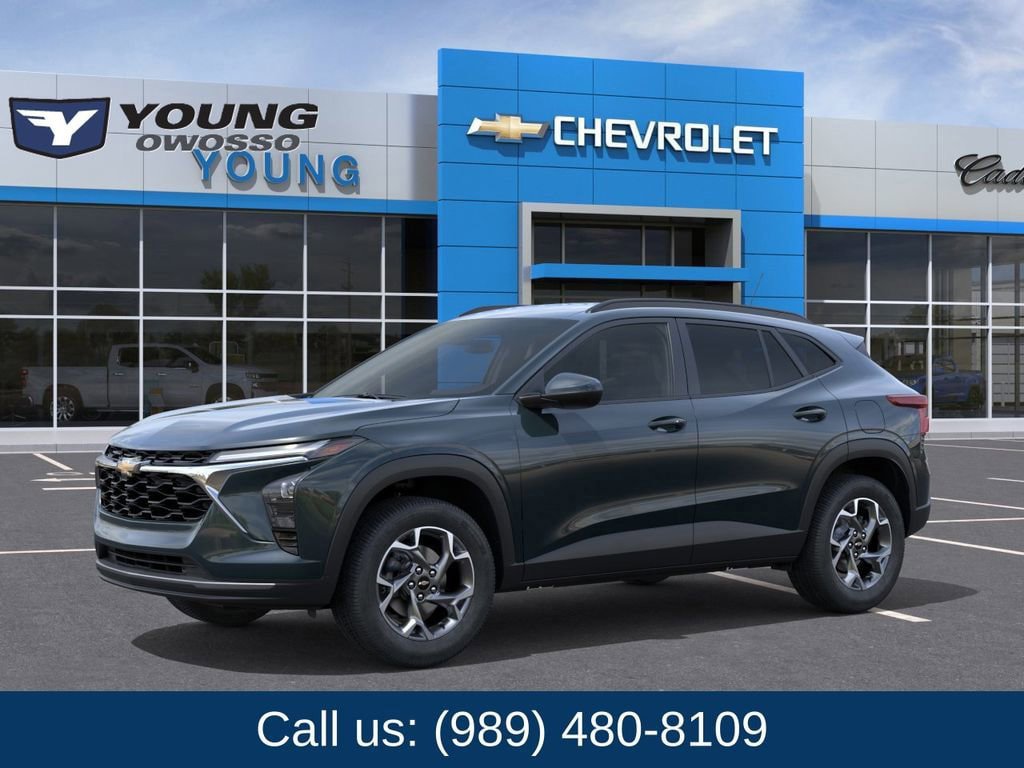New 2026 Chevrolet Trax LT w/ Driver Confidence Package FWD image 2