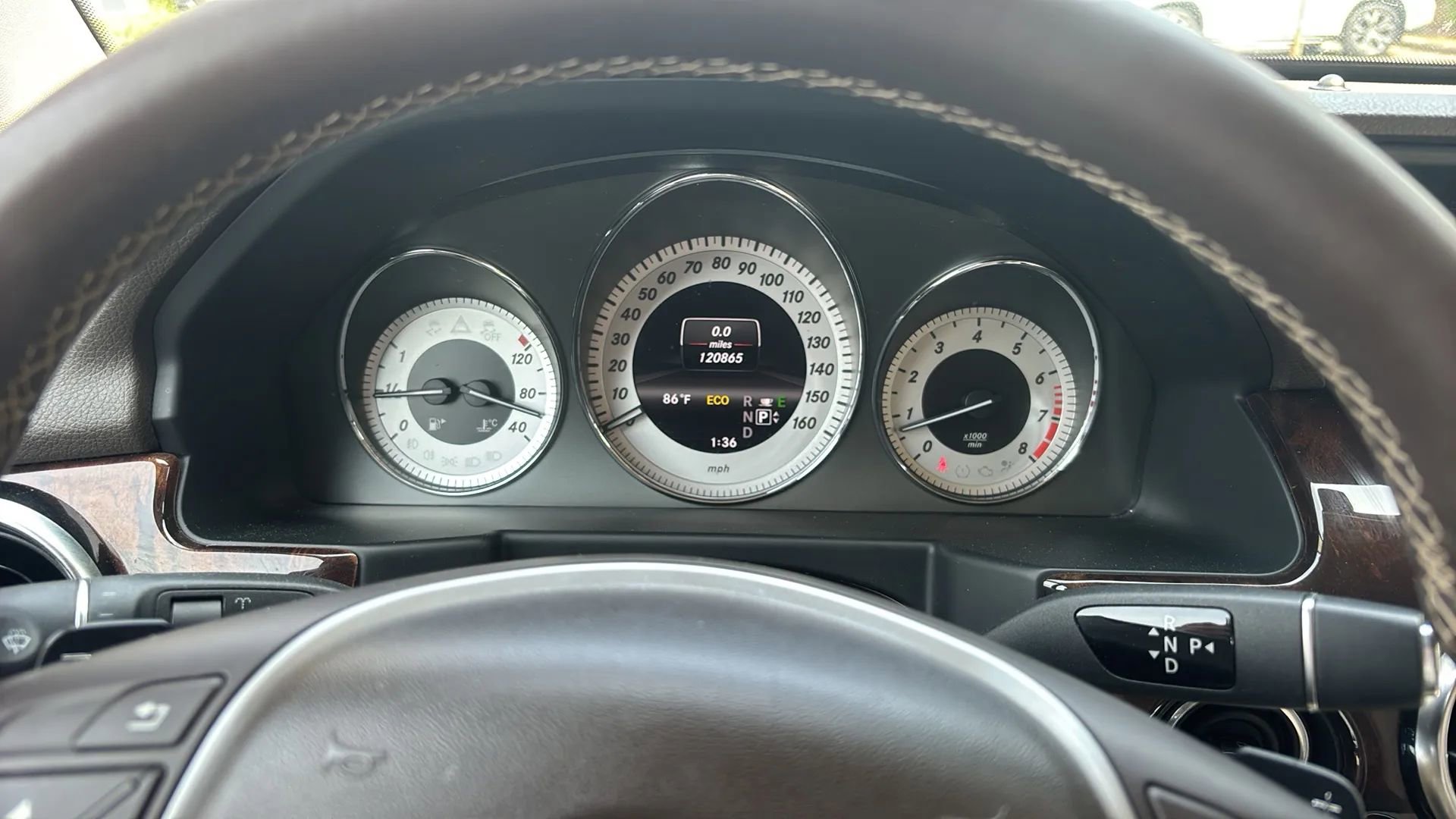 Used 2013 Mercedes-Benz GLK 350 4MATIC image 9