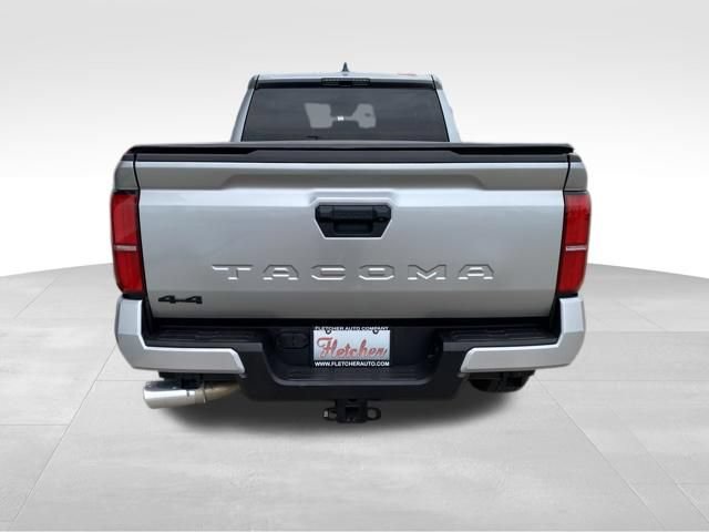 Used 2024 Toyota Tacoma TRD Off-Road AWD/4WD image 3