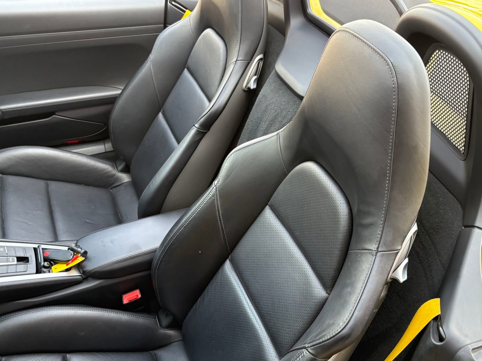 Used 2021 Porsche 718 Boxster S image 32