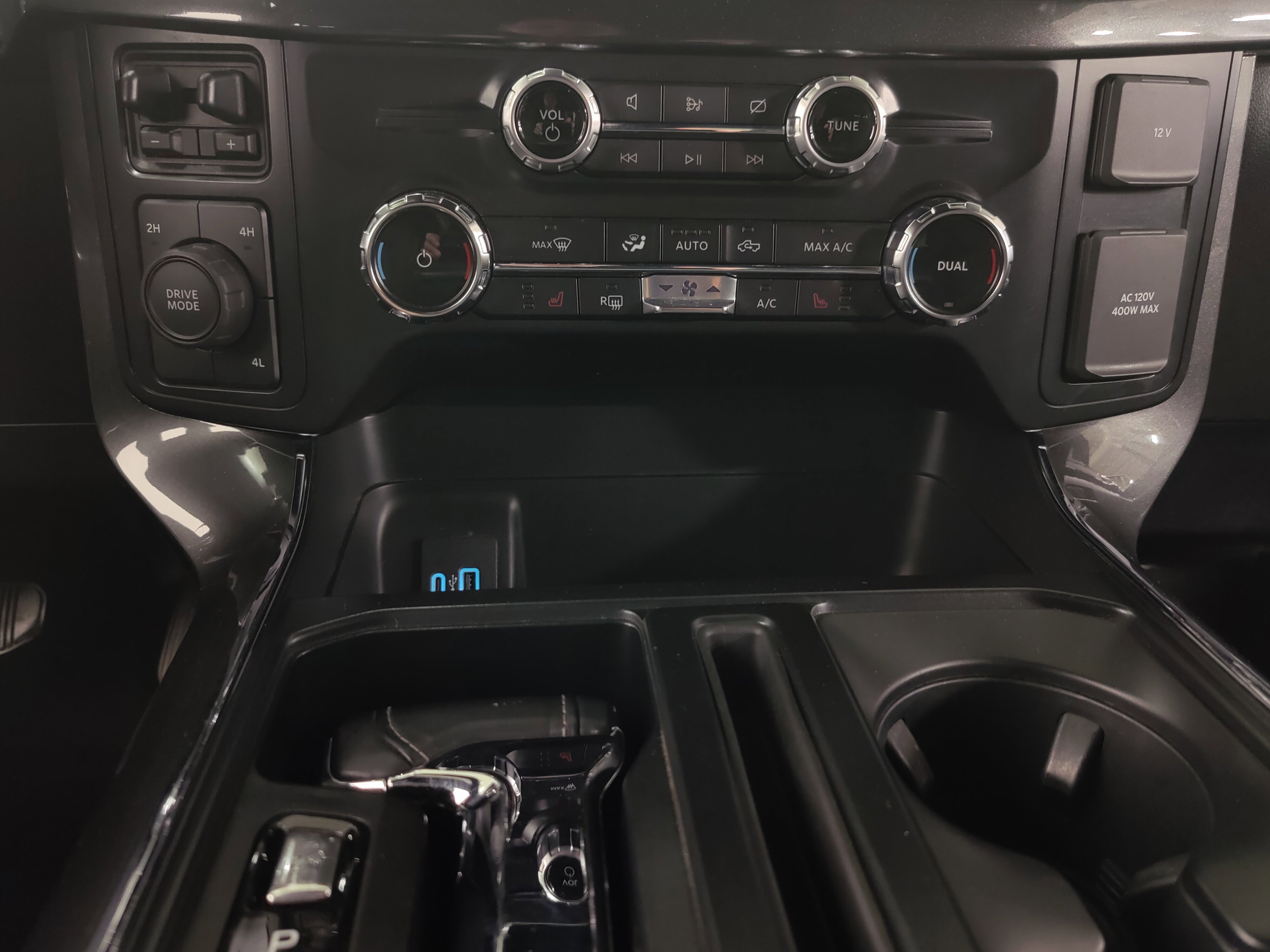 Used 2022 Ford F150 XLT w/ Equipment Group 302A High AWD/4WD image 18