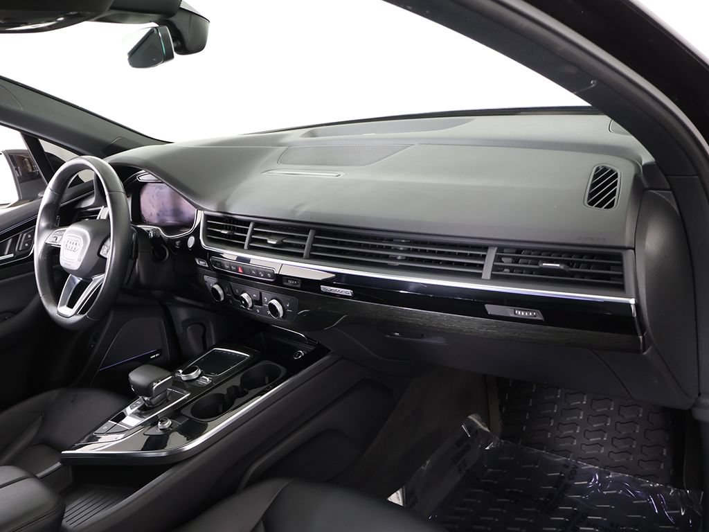 Used 2018 Audi Q7 3.0T Premium Plus AWD/4WD image 33
