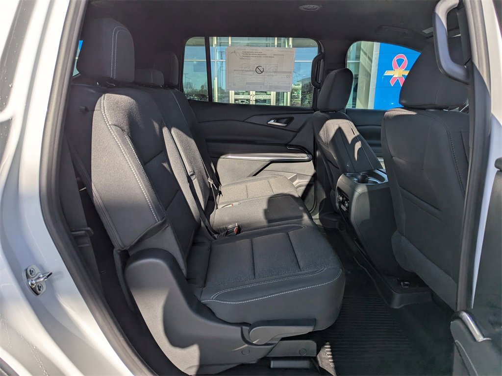 New 2026 Chevrolet Traverse LT w/ LPO, Floor Liner Package image 40