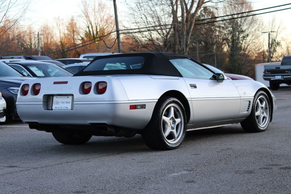 Used 1996 Chevrolet Corvette Convertible image 8