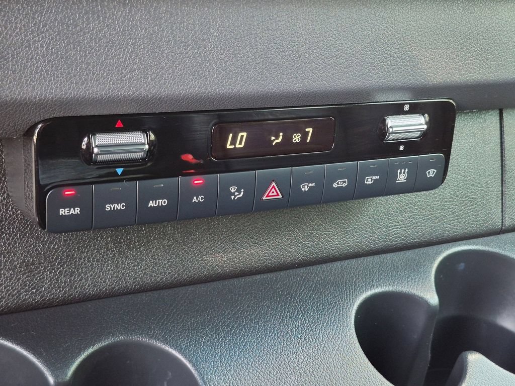 Used 2021 Mercedes-Benz Sprinter 2500 image 19