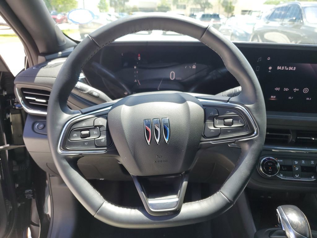 Used 2025 Buick Envista Preferred w/ Convenience I Package FWD image 22