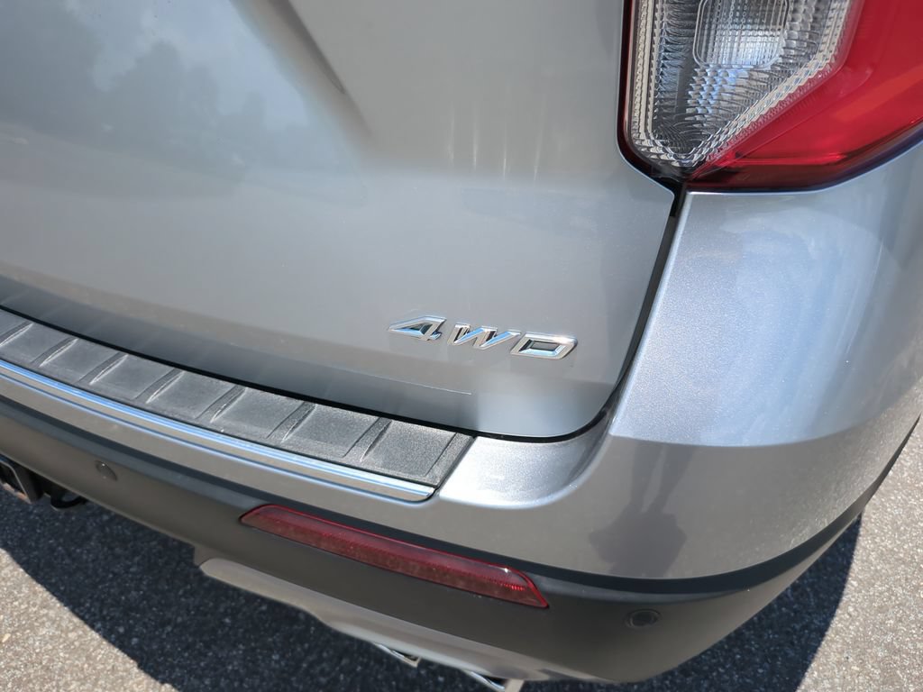 Certified 2022 Ford Explorer Platinum w/ Equipment Group 601A AWD/4WD image 13