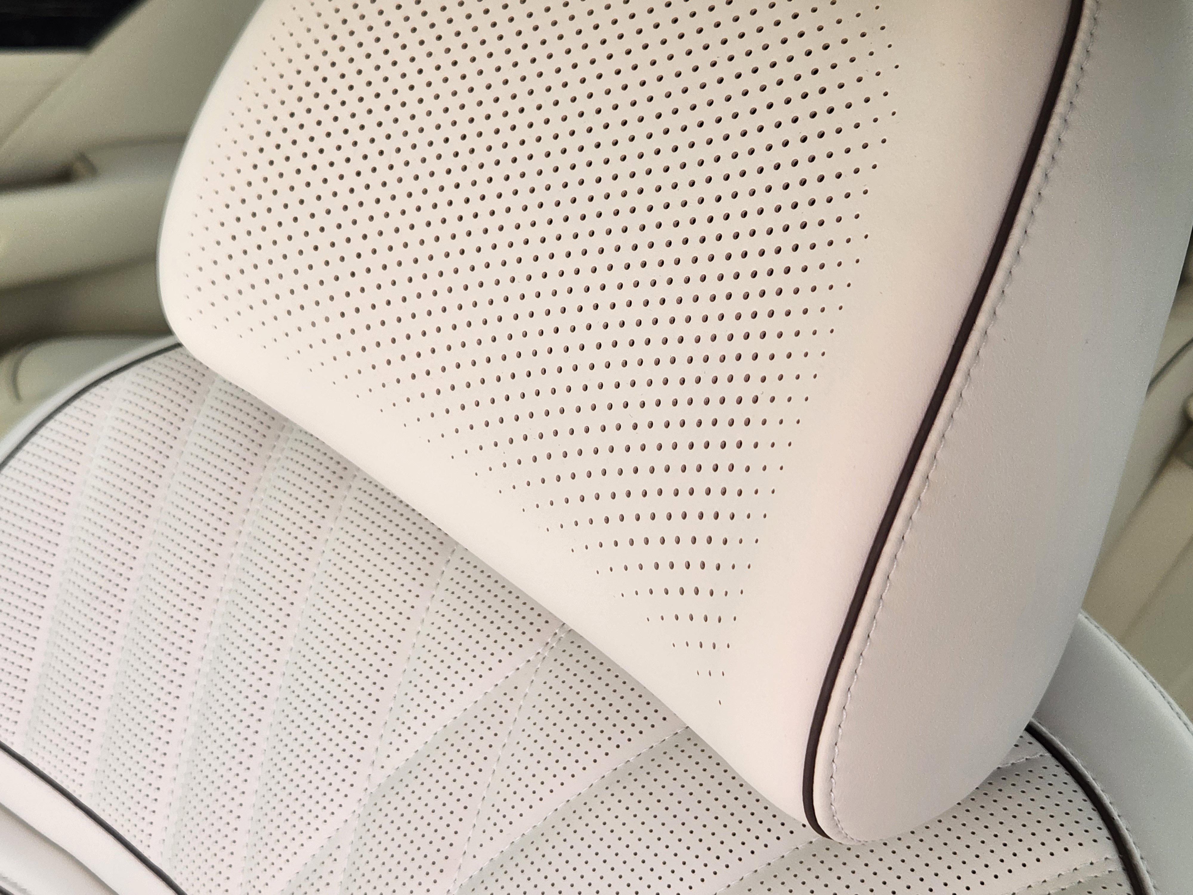 Used 2025 Genesis G90 3.5T image 15