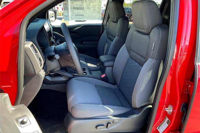 New 2026 Nissan Frontier SV image 7