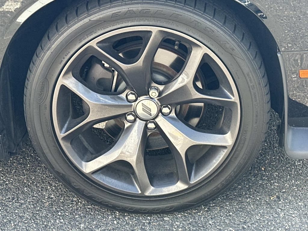Used 2019 Dodge Challenger R/T w/ Cold Weather Group RWD image 10