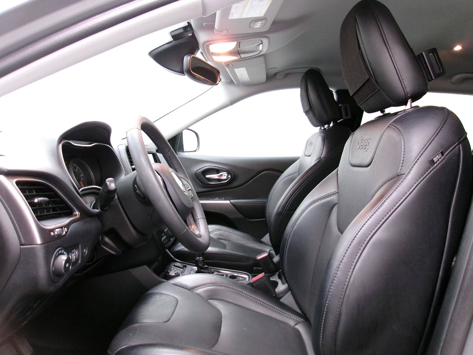 Used 2022 Jeep Cherokee Latitude Lux AWD/4WD image 8