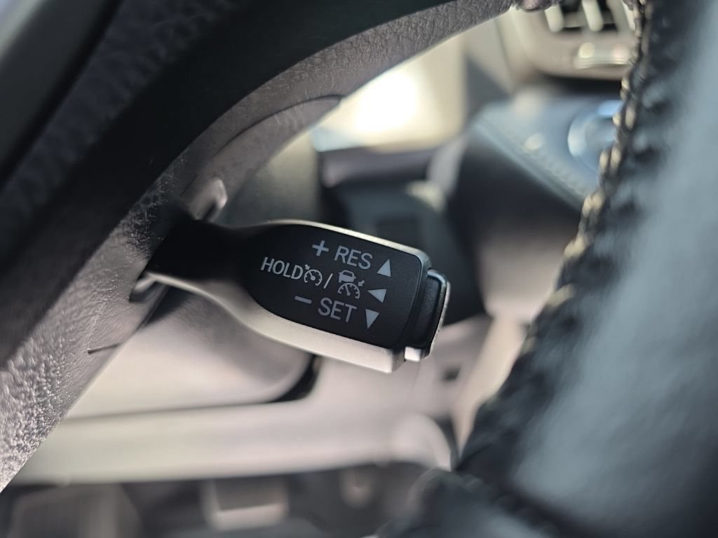 Used 2017 Toyota RAV4 Limited w/ Advanced Technology Package FWD image 37