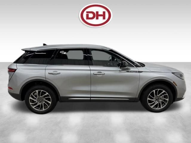 Used 2022 Lincoln Corsair AWD w/ Equipment Group 101A image 2