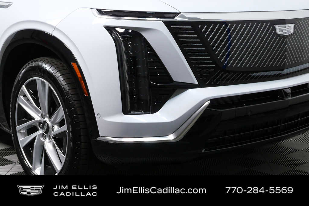 Certified 2026 Cadillac Vistiq Luxury AWD/4WD image 39