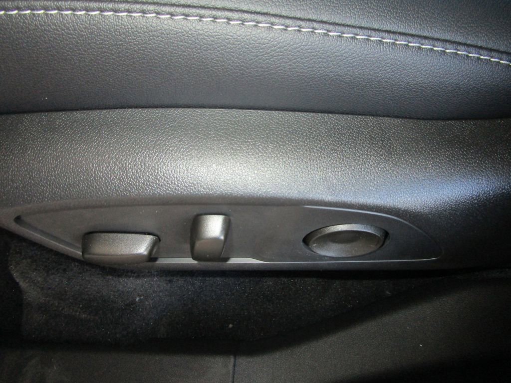 New 2026 Chevrolet Traverse LT w/ Driver Confidence Package image 24