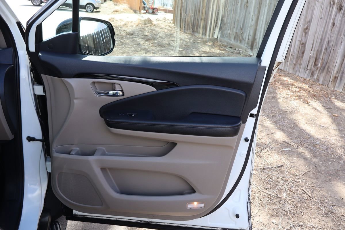 Used 2016 Honda Pilot Elite image 28