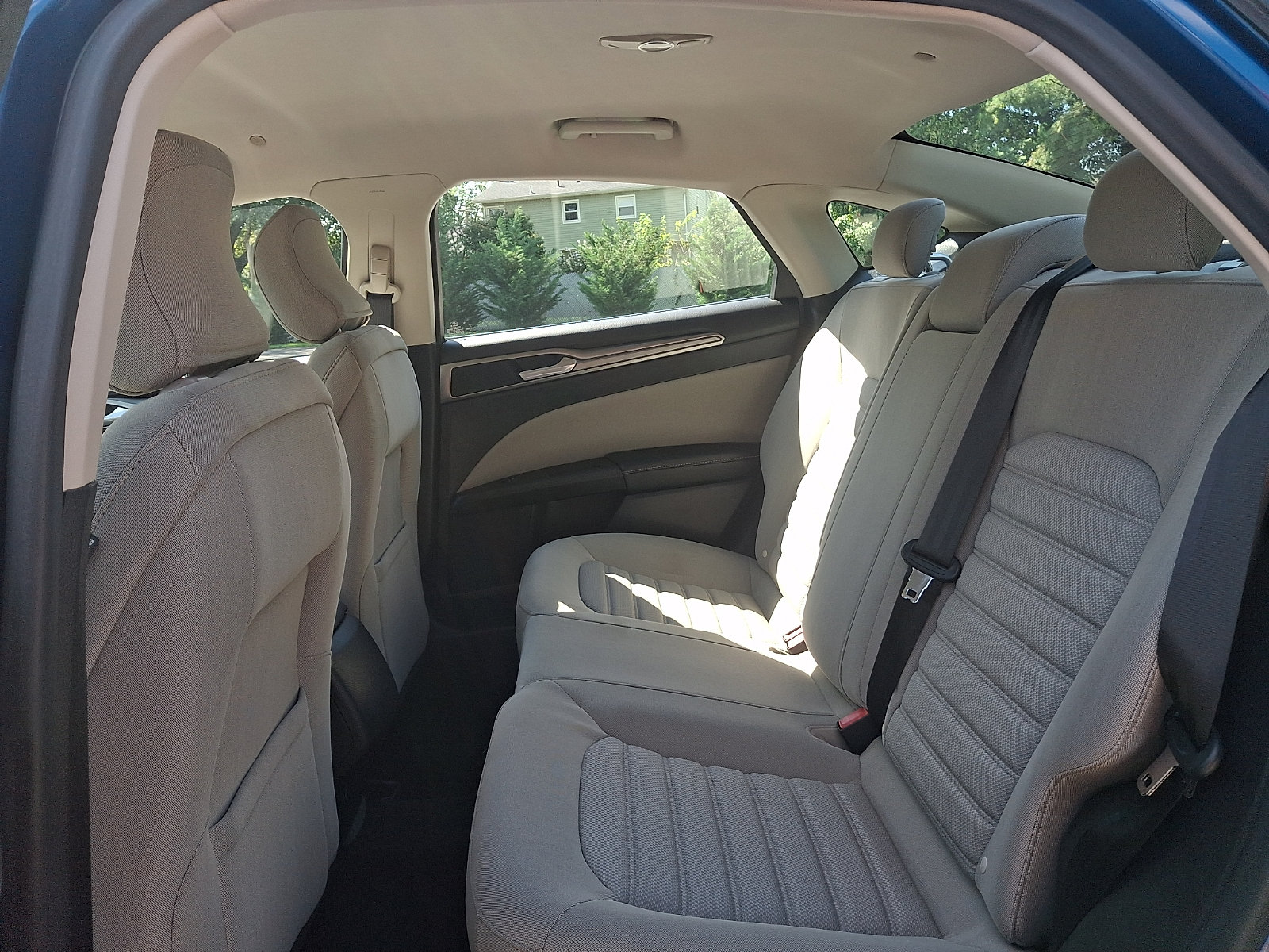 Used 2017 Ford Fusion S FWD image 11