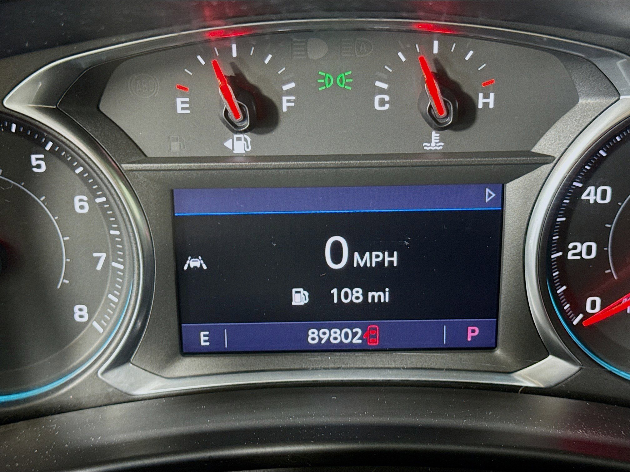 Used 2020 Chevrolet Equinox Premier w/ Premier Redline Edition image 16