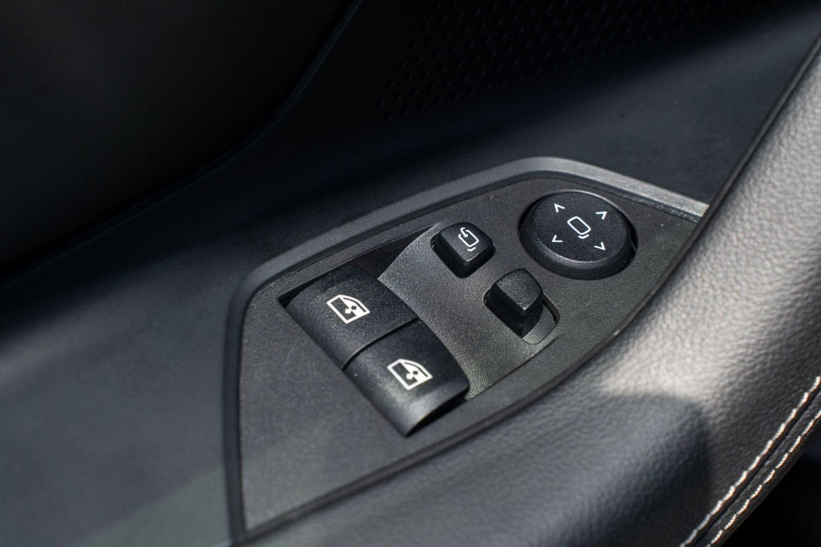 Used 2023 BMW 230i Coupe w/ Premium Package RWD image 23