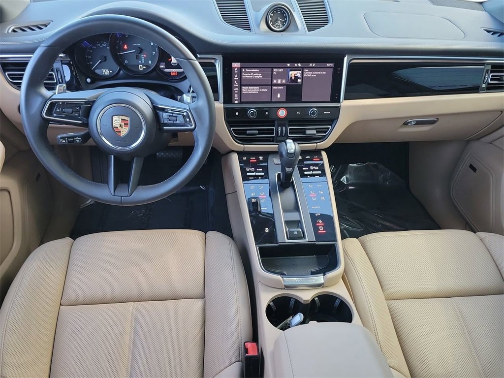 Used 2024 Porsche Macan image 18