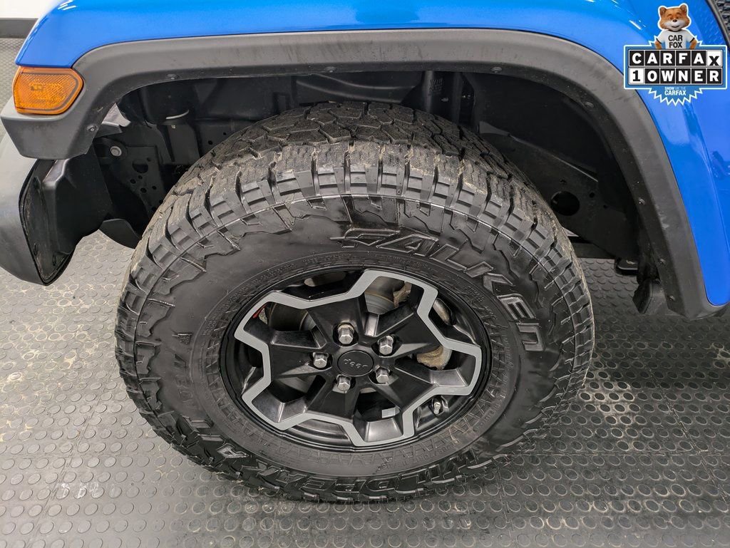 Used 2021 Jeep Gladiator Willys image 7