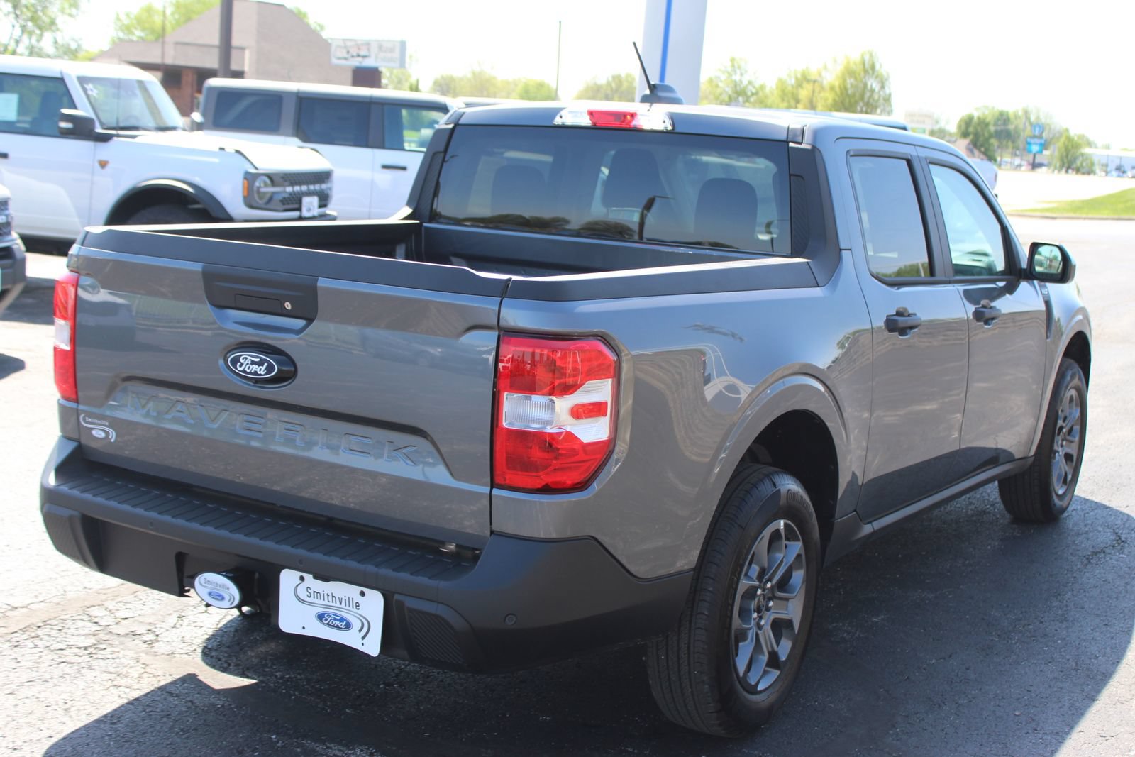 New 2025 Ford Maverick XLT w/ XLT Luxury Package FWD image 7