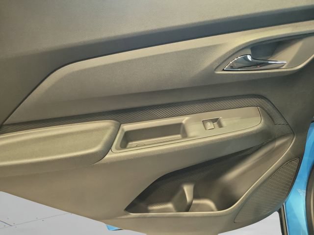 New 2027 Chevrolet Bolt LT w/ Comfort Package FWD image 13