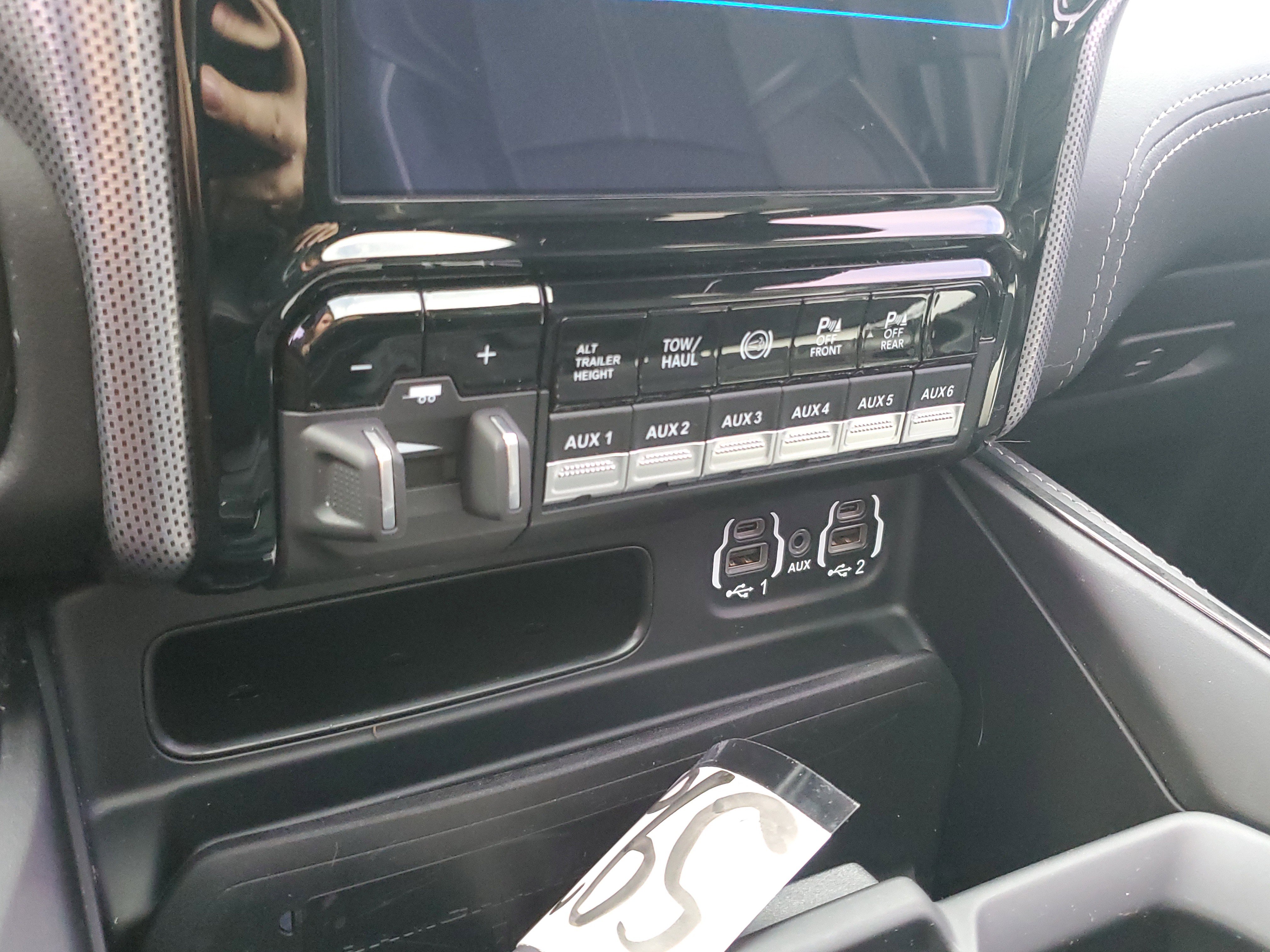 Used 2021 RAM 3500 Limited w/ Night Edition image 28