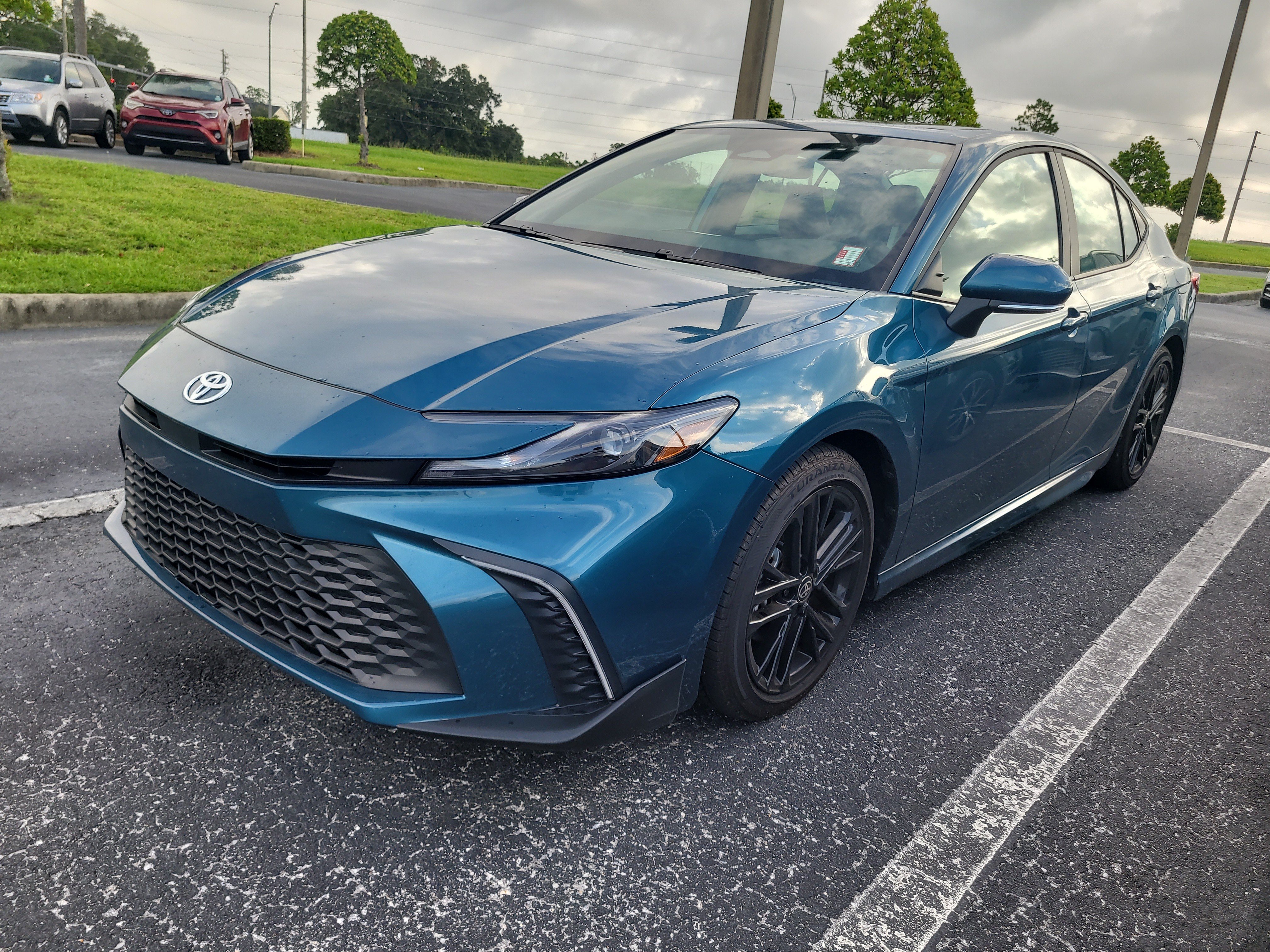 Used 2025 Toyota Camry SE w/ Multimedia Upgrade Package FWD image 3
