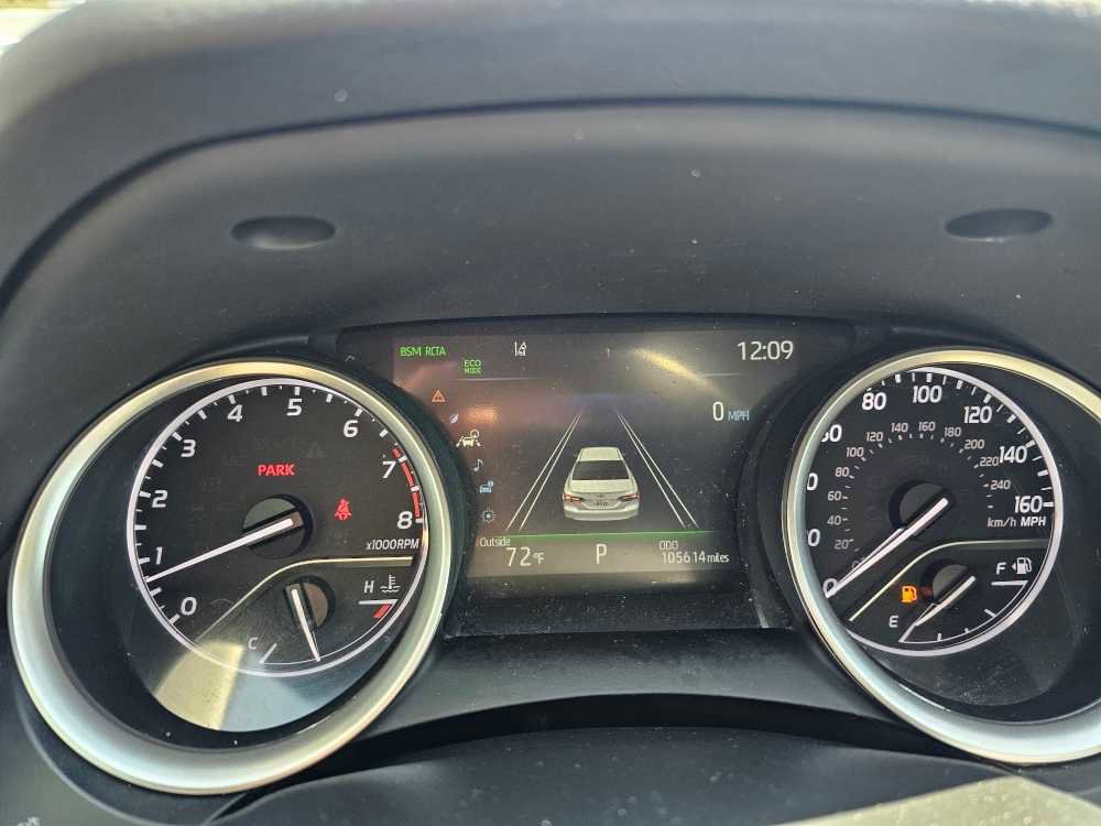 Used 2023 Toyota Camry XLE w/ Cold Weather Package image 16