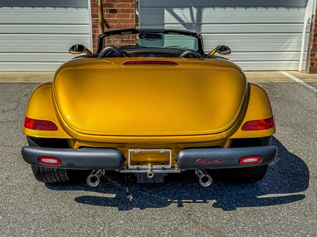 Used 2002 Chrysler Prowler image 31