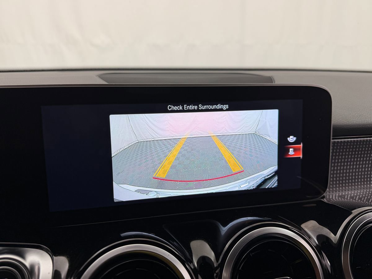Used 2020 Mercedes-Benz GLB 250 image 18