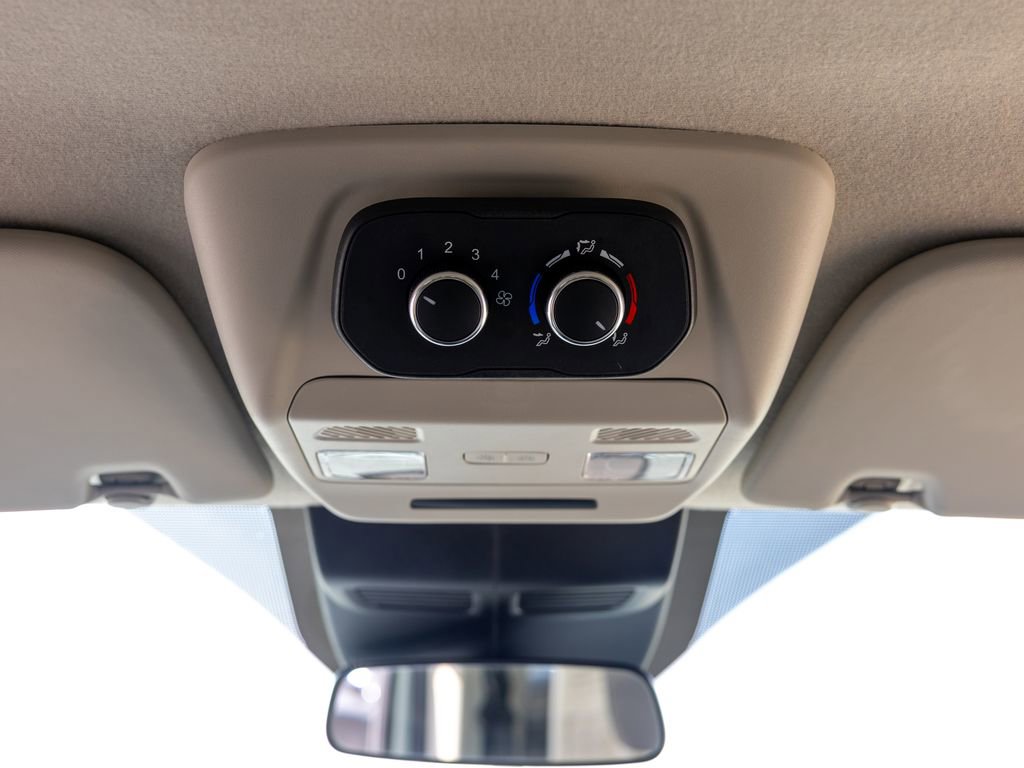 Used 2024 Ford Transit 350 XLT image 22