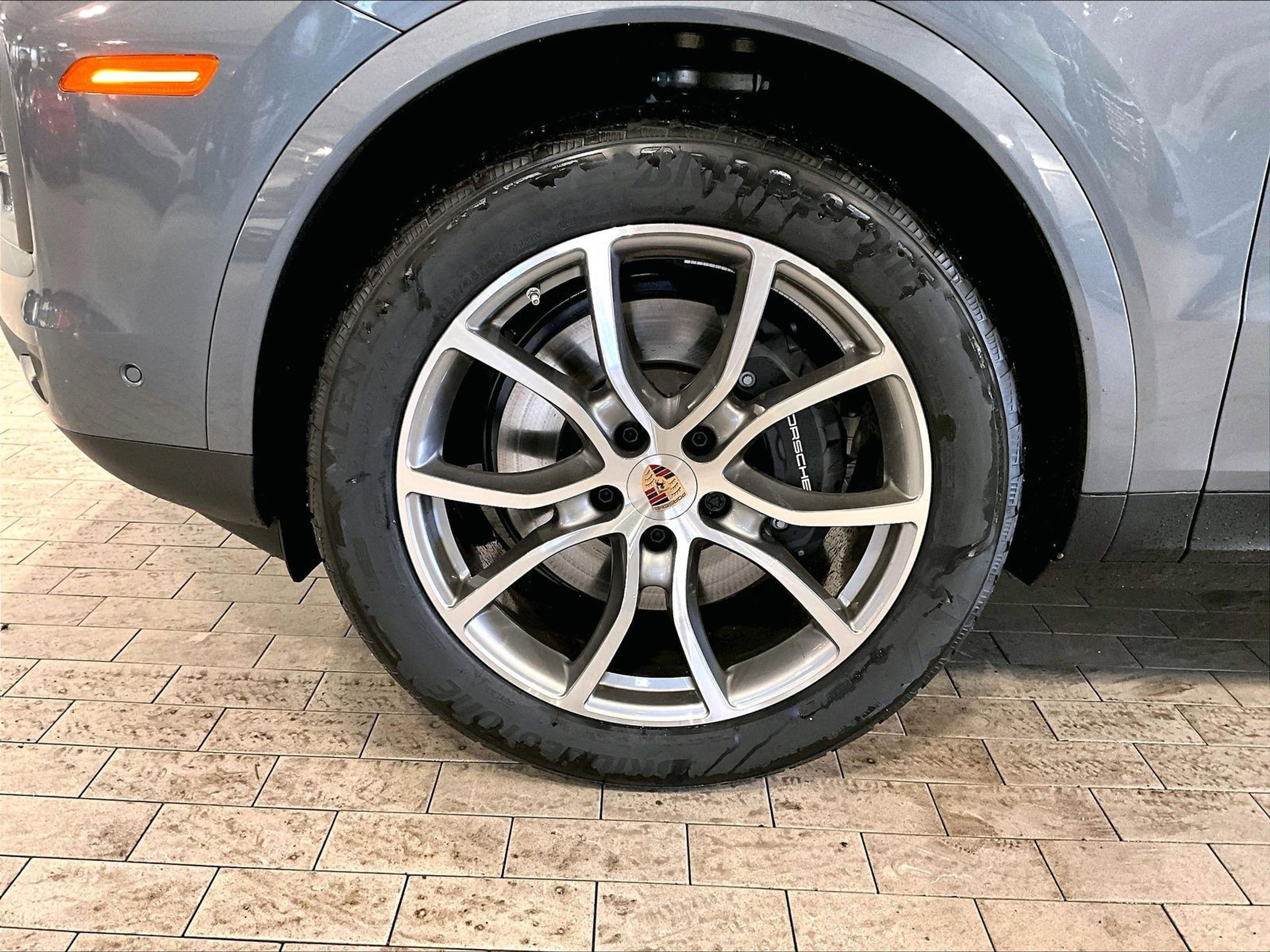 New 2026 Porsche Cayenne image 13