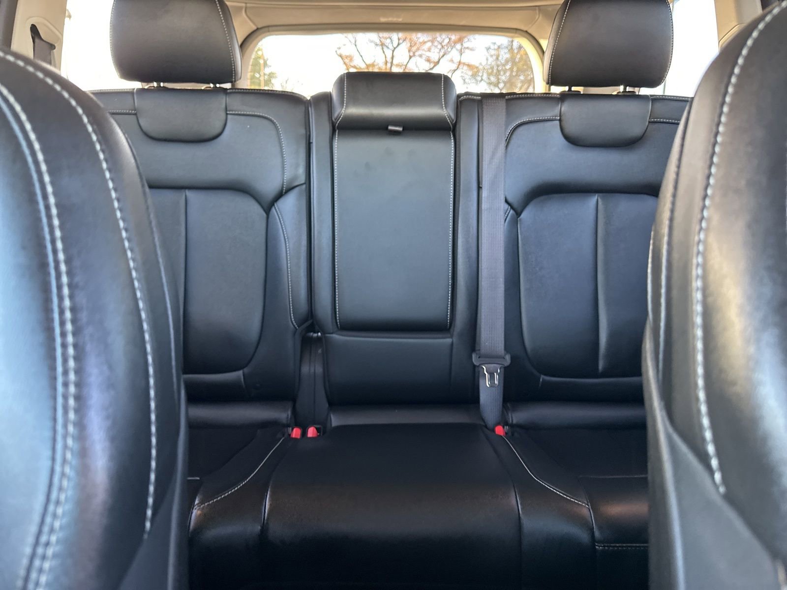 Used 2023 Jeep Grand Cherokee Limited image 26