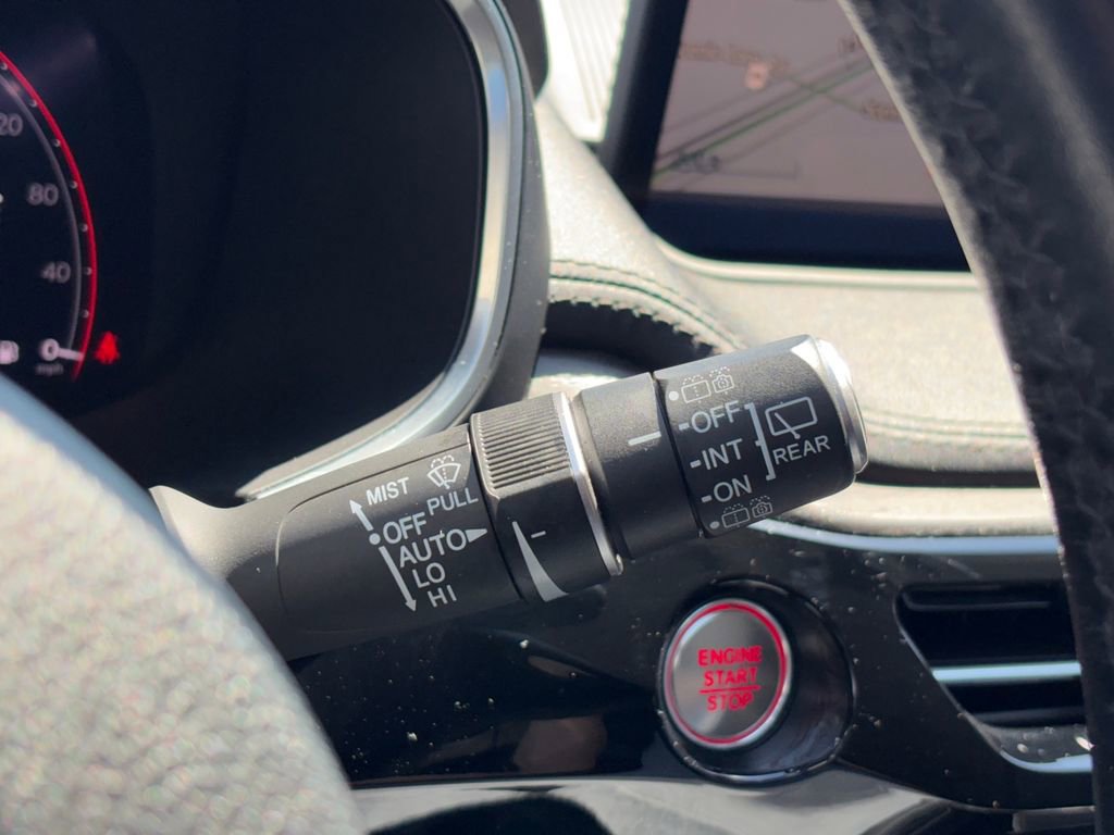 Used 2023 Acura MDX SH-AWD w/ Advance Package image 16