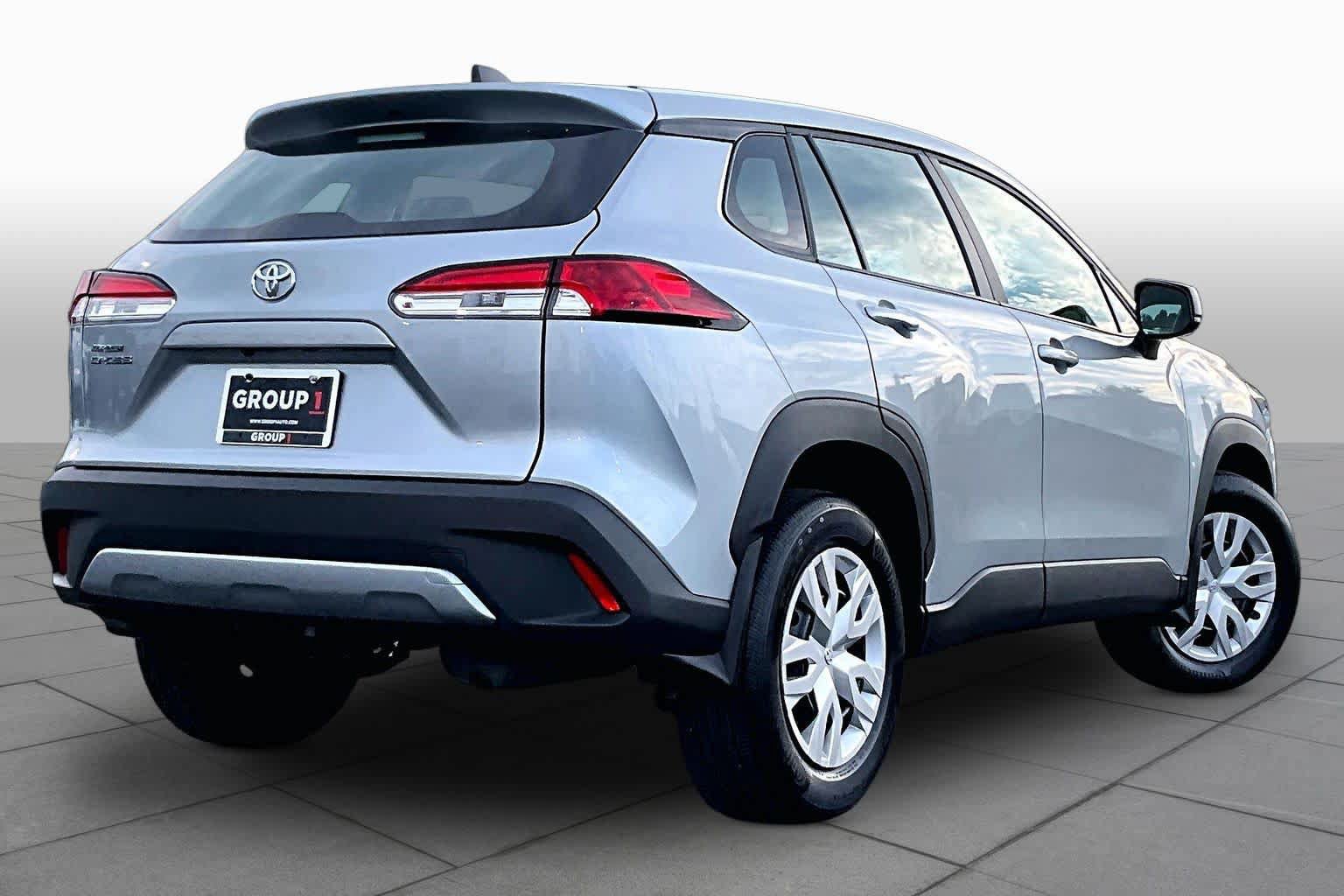 Used 2025 Toyota Corolla Cross L FWD image 13