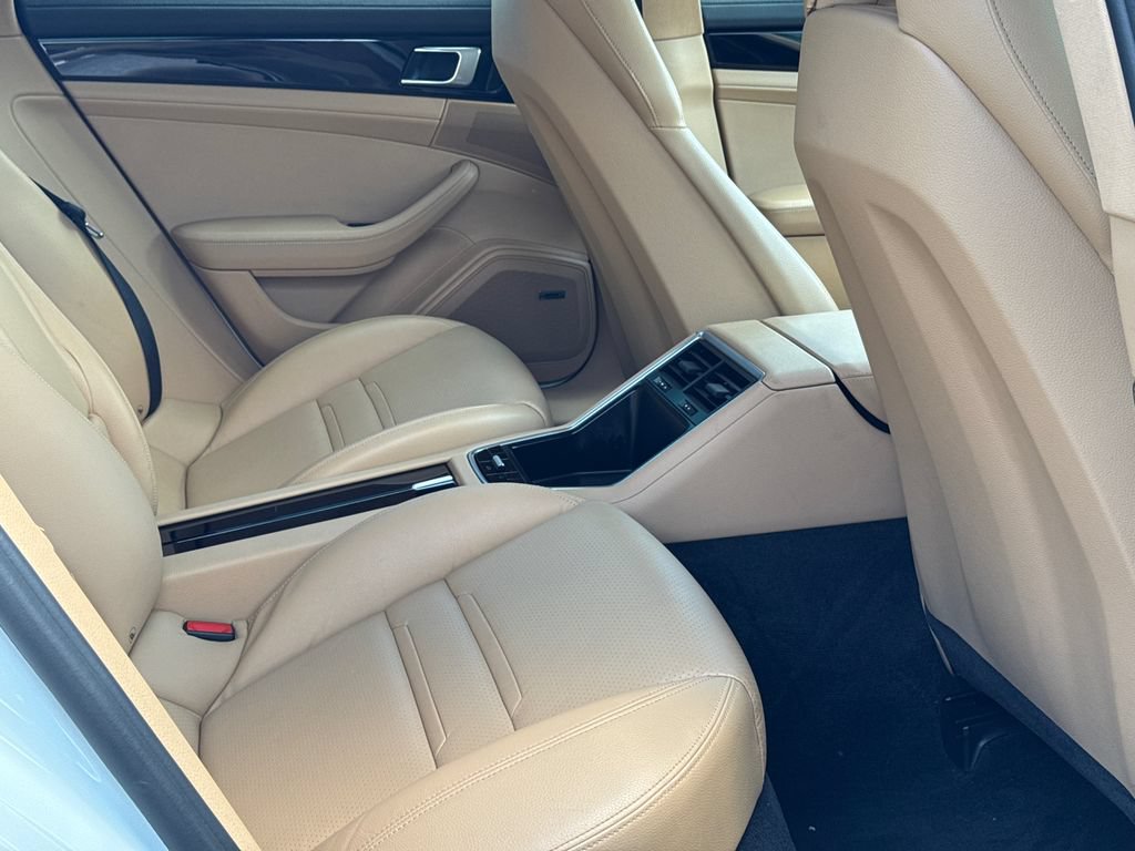Used 2018 Porsche Panamera 4 AWD/4WD image 15